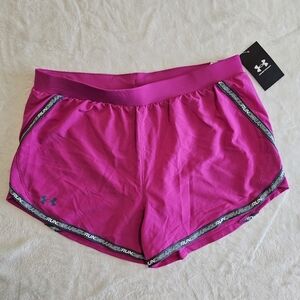 NWT UNDER ARMOUR womens loose heatgear running athletic short large